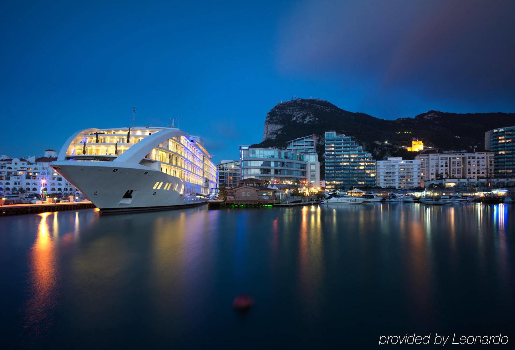 Sunborn Gibraltar Hotel Exterior foto